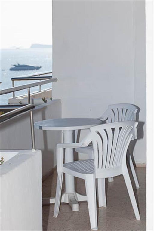 Apartamentos El Moro Sant Antoni de Portmany Extérieur photo